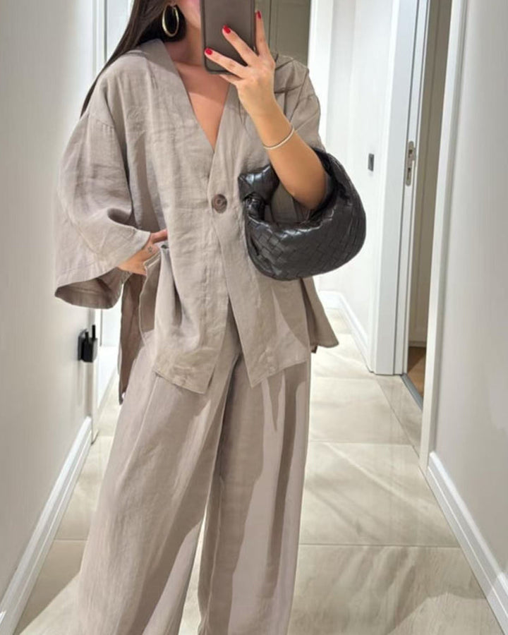 LERÁ | Casual V-Neck Set