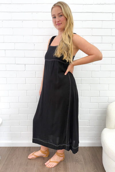Elara Dress