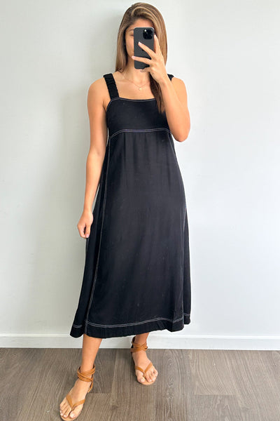 Elara Dress