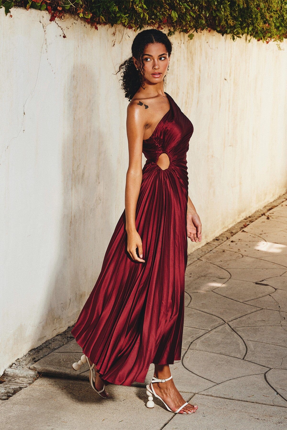 SYLVIANA® ONE-SHOULDER PLEATED MIDI DRESS